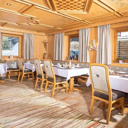 Appartement Fruehstueckspension Karwendel Pertisau