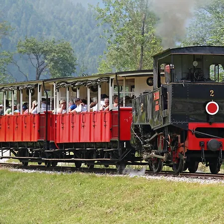 Fruehstueckspension Karwendel פרטיסאו