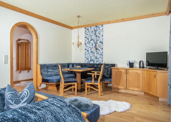 Fruehstueckspension Karwendel Daire *